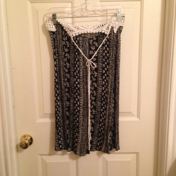 Dress - Picture 2 of 4